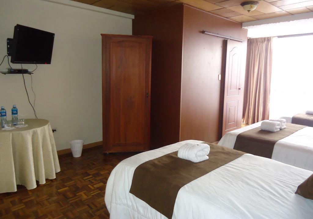 Villa San Marcos Hotel Cuenca Room photo